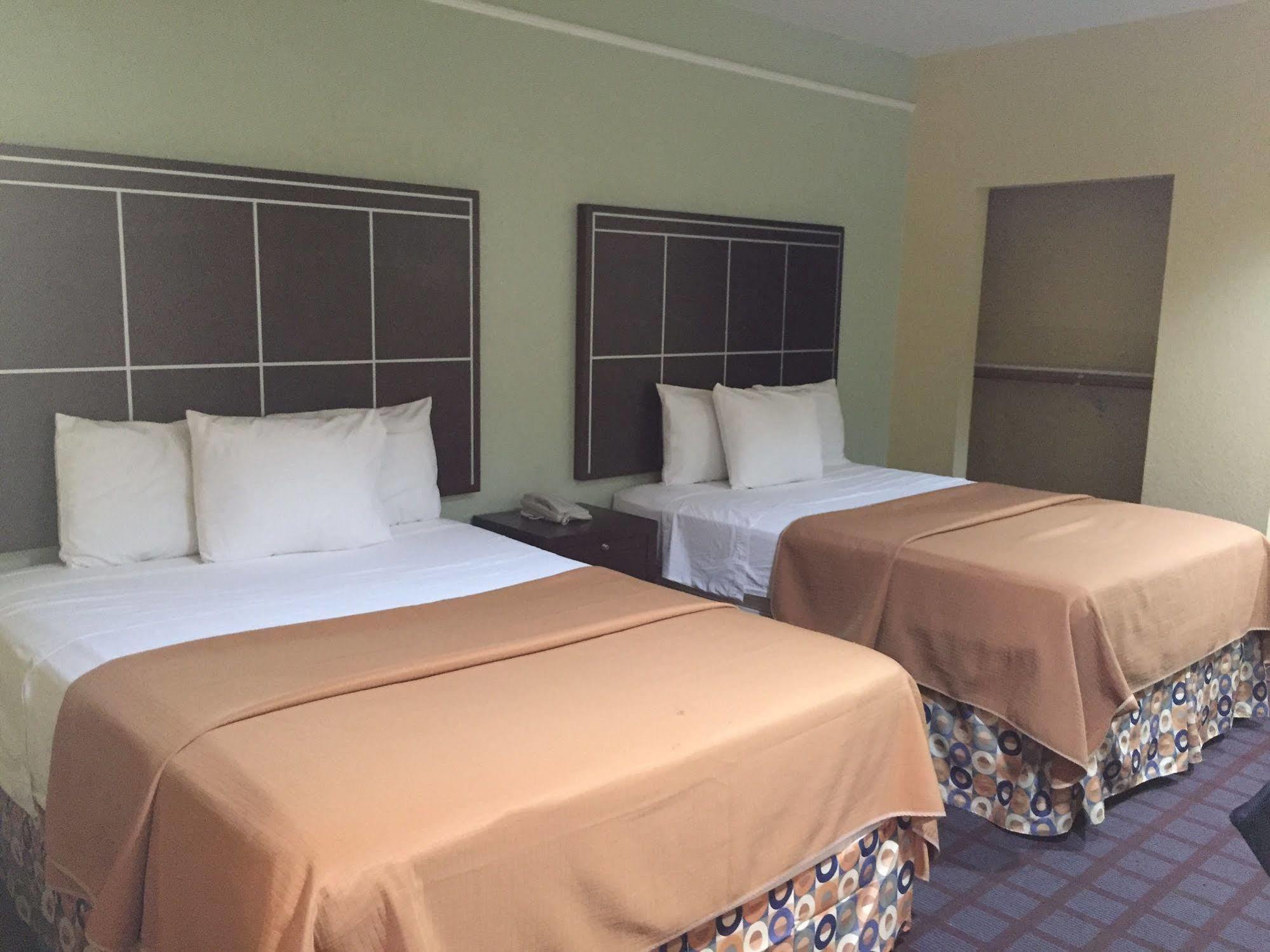 Highlands Suites Екстериор снимка